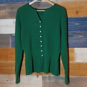 Made with Love green sweater M